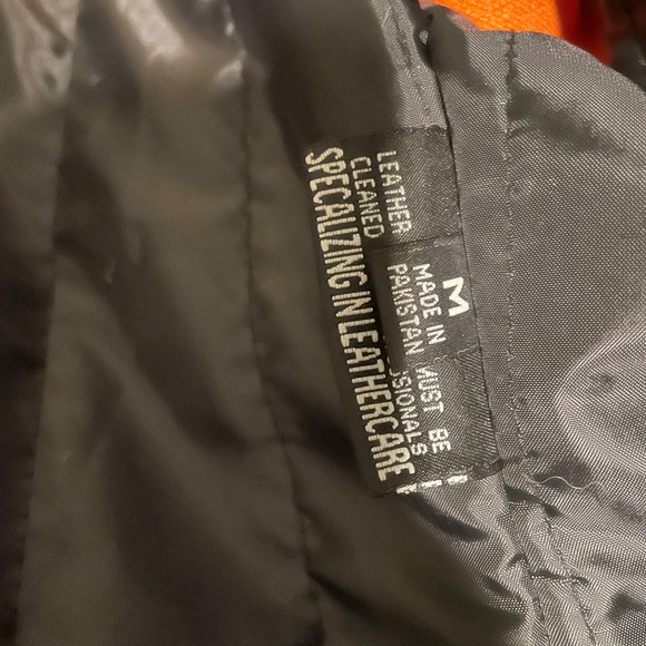 Women’s Motorcycle Leather Jacket - Picture 6 of 10